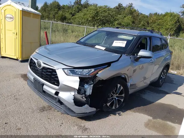 5TDHZRAH4LS507129 — 2020 Toyota Highlander, фото 2 с аукциона IAAI, Передняя часть слева