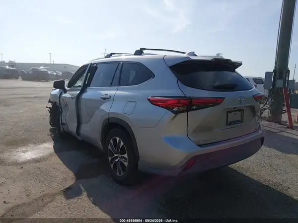 5TDHZRAH4LS507129 — 2020 Toyota Highlander, фото 3 с аукциона IAAI, Передняя часть слева