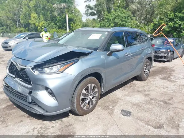 5TDGZRAHXLS022750 — 2020 Toyota Highlander, фото 2 с аукциона IAAI 12.10.2026, Передняя часть