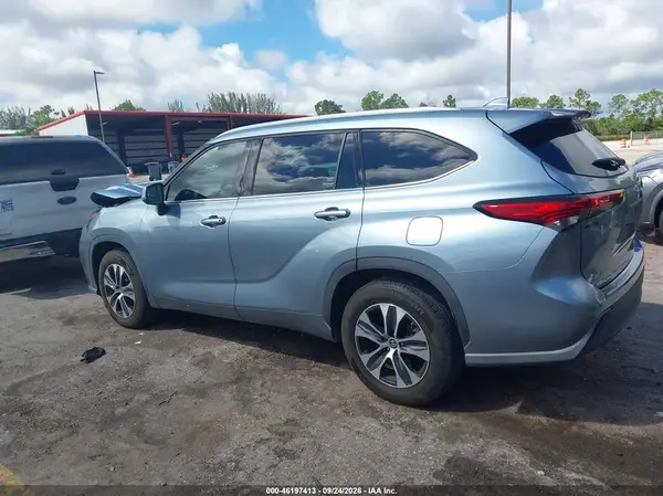 5TDGZRAHXLS022750 — 2020 Toyota Highlander, фото 3 с аукциона IAAI 12.10.2026, Передняя часть