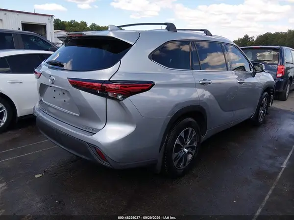 5TDGZRBH7LS519995 — 2020 Toyota Highlander, фото 4 с аукциона IAAI, Передняя часть