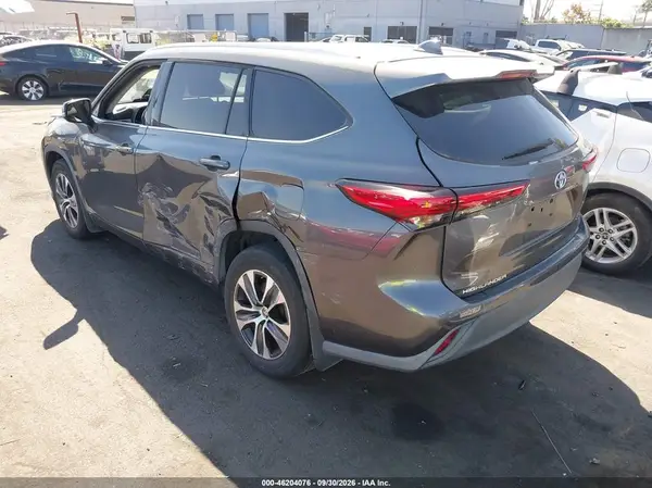 5TDHBRCHXMS517263 — 2021 Toyota Highlander, фото 3 с аукциона IAAI, Левый бок