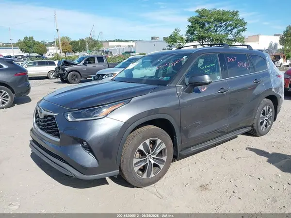 5TDGZRBH0MS554606 — 2021 Toyota Highlander, фото 2 с аукциона IAAI, Задняя часть справа