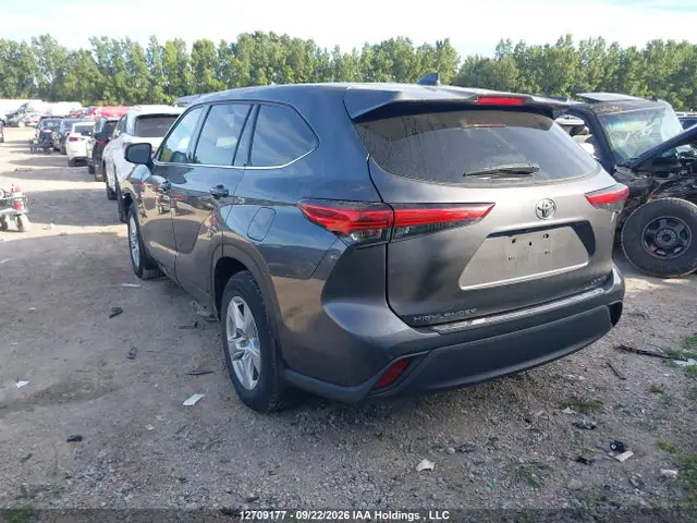 5TDBZRBH7NS574539 — 2022 Toyota Highlander, фото 3 с аукциона IAAI 14.10.2026, Передняя часть