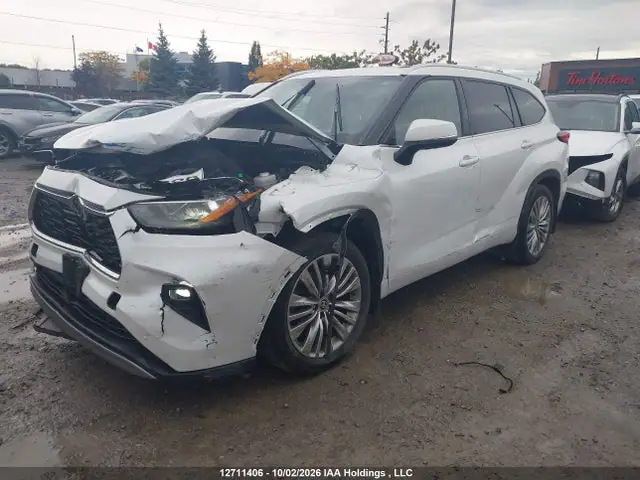 2022 Toyota Highlander VIN 5TDFZRBH3NS252823 фото 2