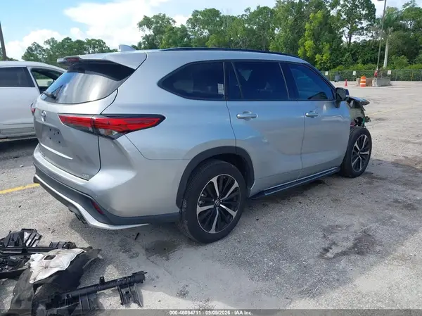 5TDLZRAH8NS123478 — 2022 Toyota Highlander, фото 4 с аукциона IAAI, Передняя часть