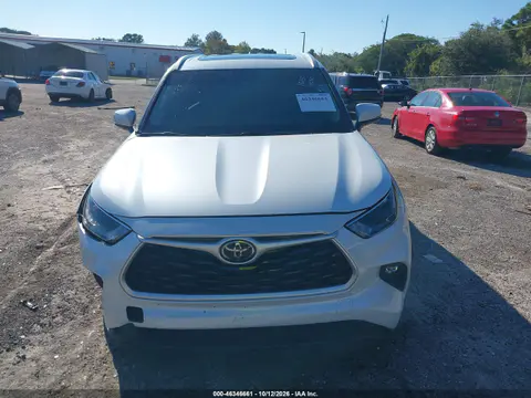 2022 Toyota Highlander Xle VIN 5TDHZRAH3NS104715 фото 13