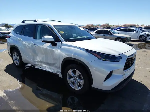 5TDKDRAH9PS500235 — 2023 Toyota Highlander, Правый бок (Right Side), фото до ремонта