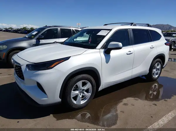 5TDKDRAH9PS500235 — 2023 Toyota Highlander, фото 2 с аукциона IAAI, Правый бок