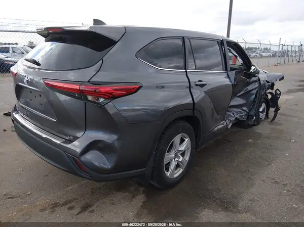 5TDKDRAH4PS504886 — 2023 Toyota Highlander, фото 4 с аукциона IAAI, Передняя часть справа