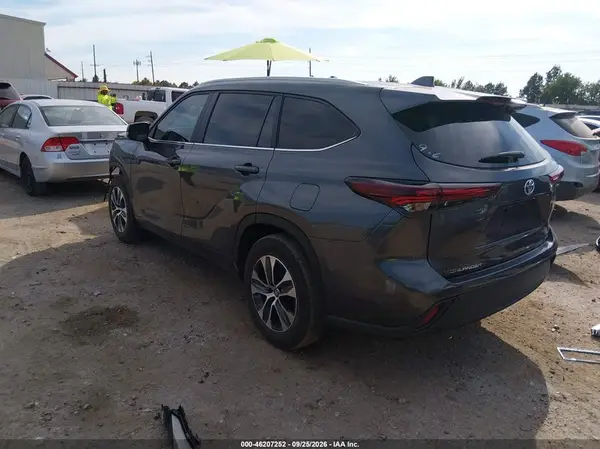 5TDKDRAHXSS556113 — 2025 Toyota Highlander, фото 3 с аукциона IAAI, Передняя часть