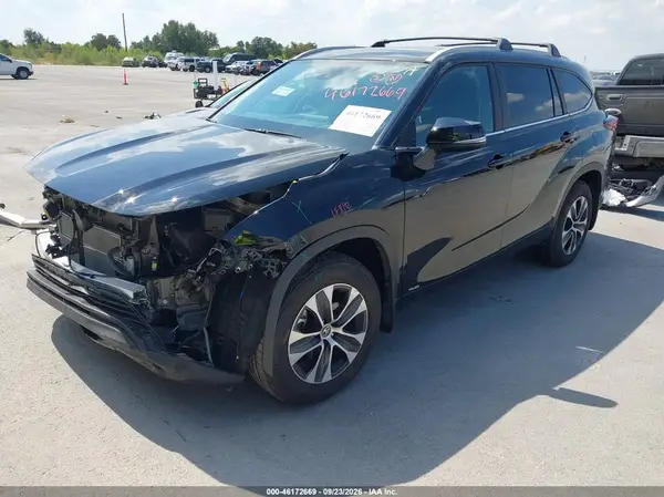 5TDKBRCH4TS721898 — 2026 Toyota Highlander, фото 2 с аукциона IAAI, Передняя часть