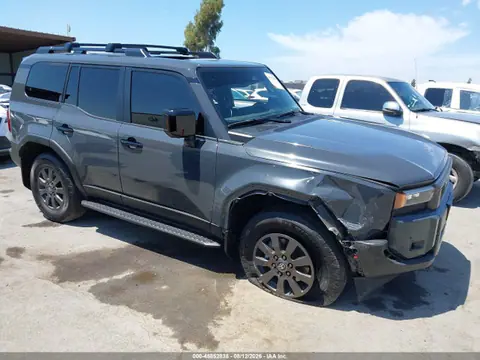 JTEABFAJ3S5018308 — 2025 Toyota Land Cruiser, Левый бок (Left Side), фото до ремонта