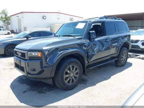 2025 Toyota Land Cruiser VIN JTEABFAJ3S5018308 фото 2