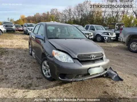 2T1KR32E26C605063 — 2006 Toyota Matrix, Передняя часть, фото до ремонта