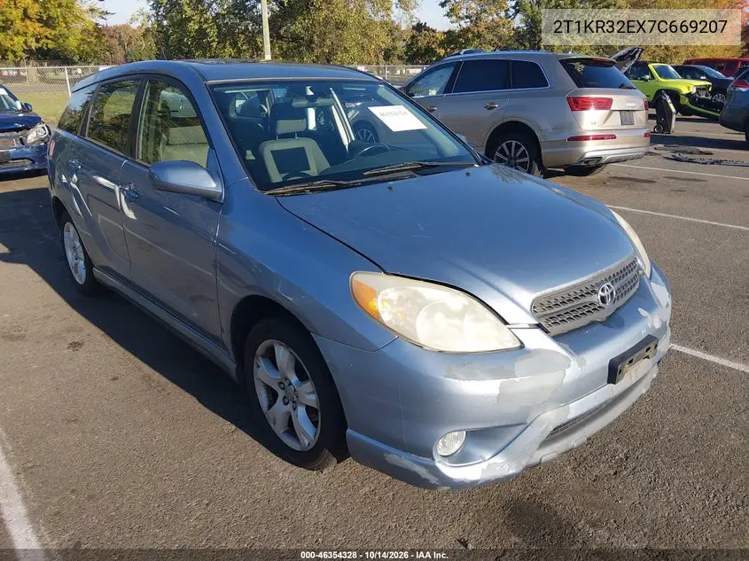 2T1KR32EX7C669207 — 2007 Toyota Matrix, фото 2 с аукциона IAAI, Передняя часть