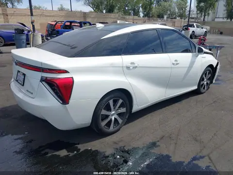 2019 Toyota Mirai VIN JTDBVRBD7KA007183 фото 4
