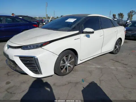 2020 Toyota Mirai VIN JTDBVRBD6LA008214 фото 2