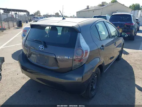 2014 Toyota Prius C One VIN JTDKDTB30E1071562 фото 4