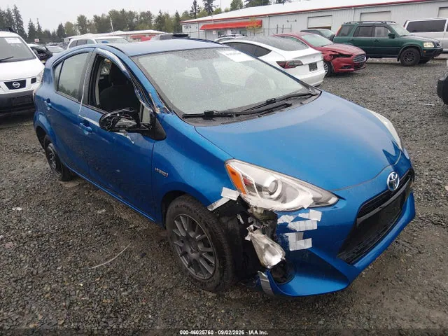 2015 Toyota Prius C Three VIN JTDKDTB33F1088289 фото 1