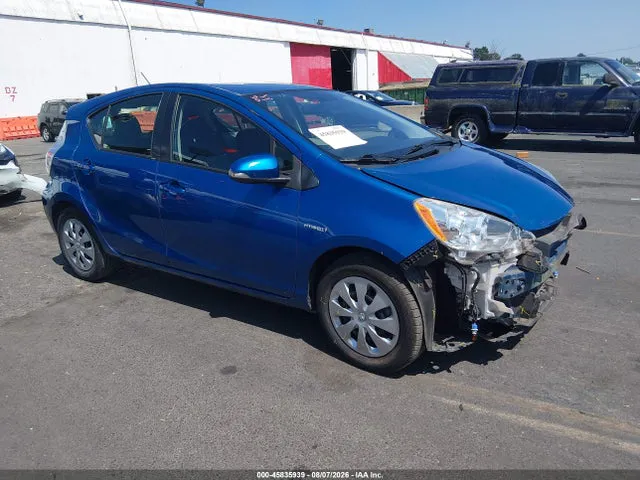 2014 Toyota Prius C Two VIN JTDKDTB34E1082290 фото 1