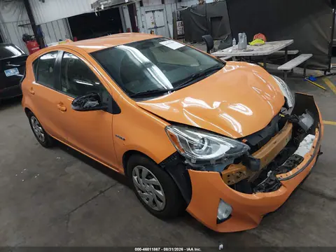 2015 Toyota Prius C Two VIN JTDKDTB35F1092828 фото 1