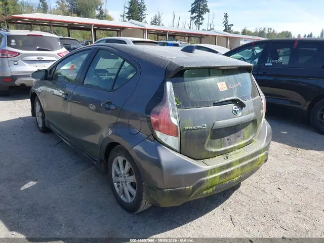 JTDKDTB31H1595887 — 2017 Toyota Prius C Two, фото 3 с аукциона IAAI 14.10.2026, Естественный износ