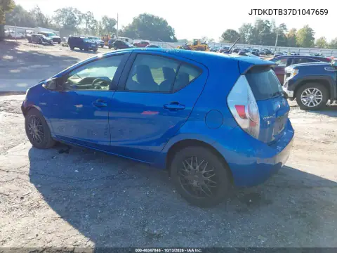 JTDKDTB37D1047659 — 2013 Toyota Prius C, фото 3 с аукциона IAAI, Передняя часть