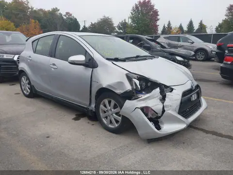 JTDKDTB39H1595183 — 2017 Toyota Prius C, Задняя часть (Rear), фото до ремонта