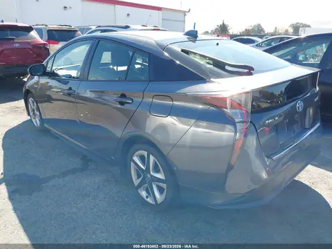 2017 Toyota Prius Four Touring VIN JTDKARFU0H3046832 фото 3