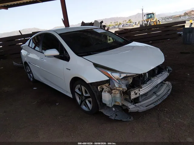 2018 Toyota Prius Four Touring VIN JTDKARFU1J3061913 фото 1