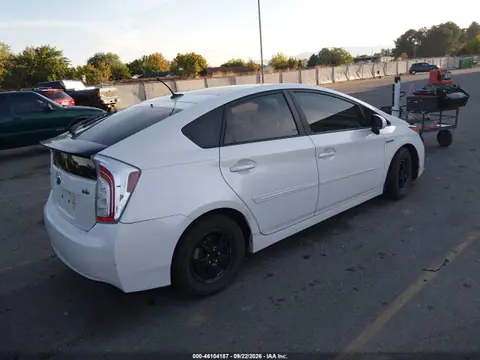 2014 Toyota Prius Four VIN JTDKN3DU2E1749294 фото 4