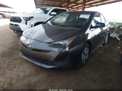 2016 Toyota Prius Four VIN JTDKARFU8G3025032 фото 2