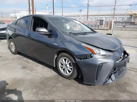 2019 Toyota Prius Le VIN JTDKARFU7K3080550 фото 1