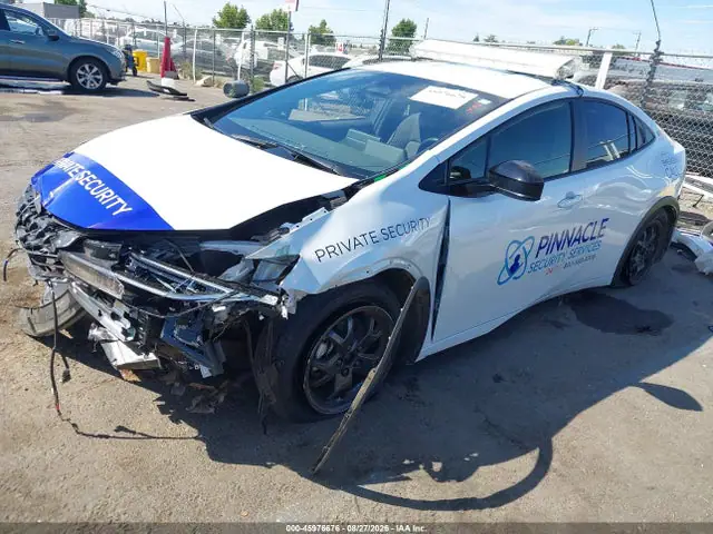 JTDACAAU6T3077171 — 2026 Toyota Prius LE, фото 2 с аукциона IAAI 30.09.2026, Передняя часть