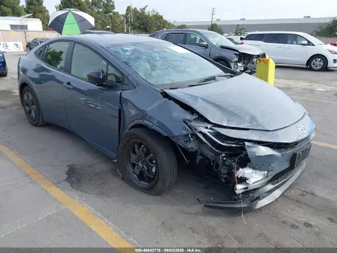 JTDACAAU0T3079790 — 2026 Toyota Prius LE, Передняя часть (Front End), фото до ремонта