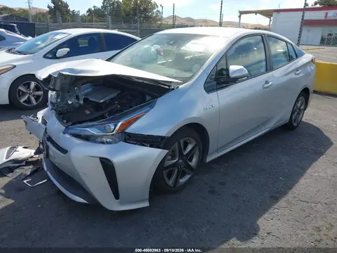 2019 Toyota Prius Limited VIN JTDKARFU5K3075296 фото 2
