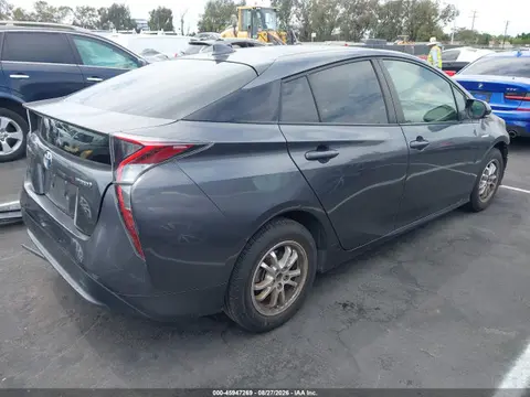 2018 Toyota Prius One VIN JTDKBRFU7J3076557 фото 4