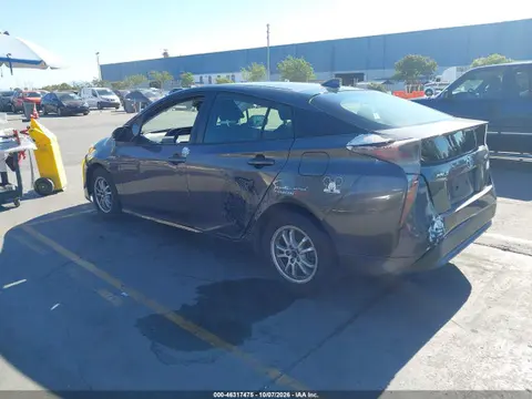 2018 Toyota Prius One VIN JTDKBRFU4J3601963 фото 3