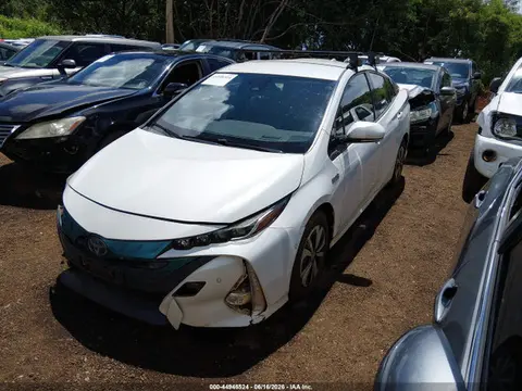 2017 Toyota Prius Prime Advanced VIN JTDKARFP5H3004120 фото 2