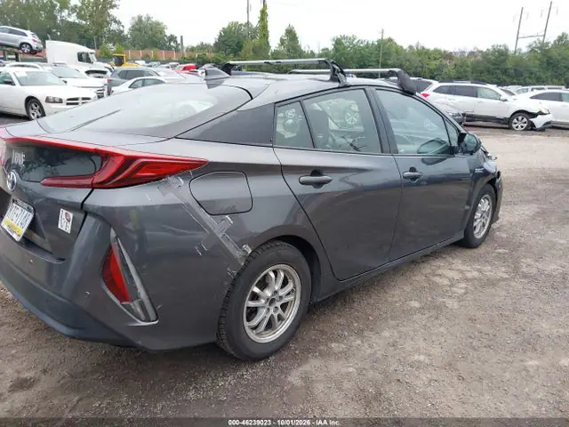 2018 Toyota Prius Prime Advanced VIN JTDKARFP8J3079965 фото 4