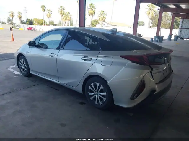 JTDKARFP8L3161357 — 2020 Toyota Prius Prime LE, фото 3 с аукциона IAAI 29.09.2026, Передняя часть