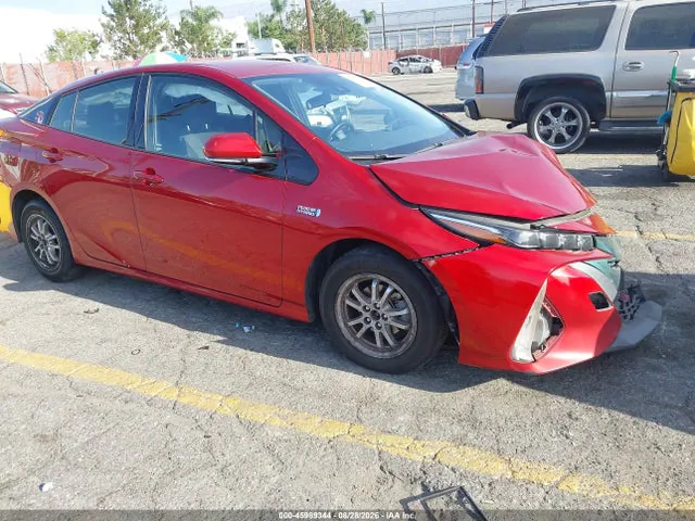 2017 Toyota Prius Prime Plus VIN JTDKARFP0H3066766 фото 1