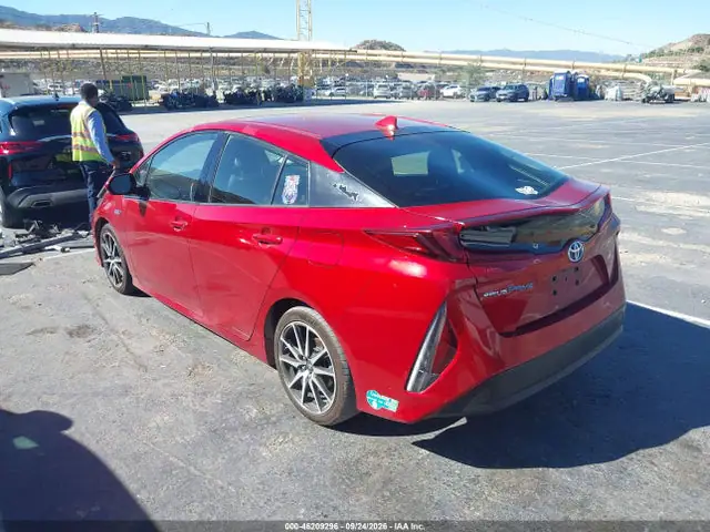 JTDKARFPXH3001620 — 2017 Toyota Prius Prime Premium, фото 3 с аукциона IAAI 30.09.2026, Естественный износ