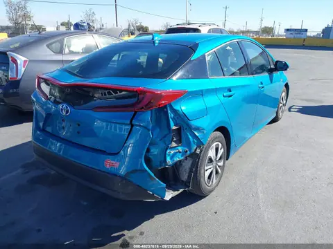 2018 Toyota Prius Prime Premium VIN JTDKARFP2J3080576 фото 4