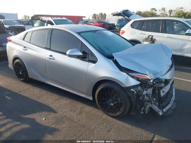 2019 Toyota Prius Prime Premium VIN JTDKARFP9K3110075 фото 1