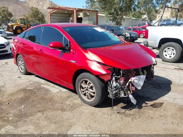 2019 Toyota Prius Prime Premium VIN JTDKARFPXK3119786 фото 1
