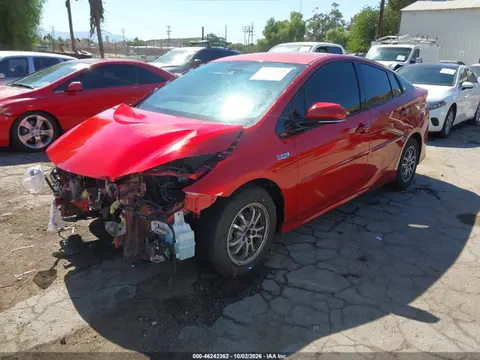 2019 Toyota Prius Prime Premium VIN JTDKARFPXK3119786 фото 2