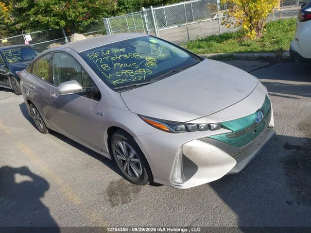 2018 Toyota Prius Prime Upgrade VIN JTDKARFP7J3098085 фото 1