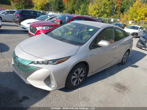 2018 Toyota Prius Prime Upgrade VIN JTDKARFP7J3098085 фото 2